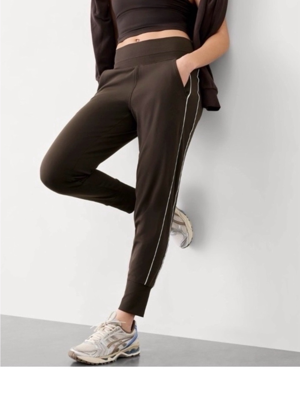 Athleta Venice high rise track stripe jogger truffle/white